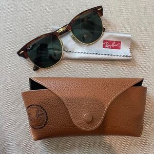 Ray-Ban Men's Clubmaster Tortoise Shell Sunglasses